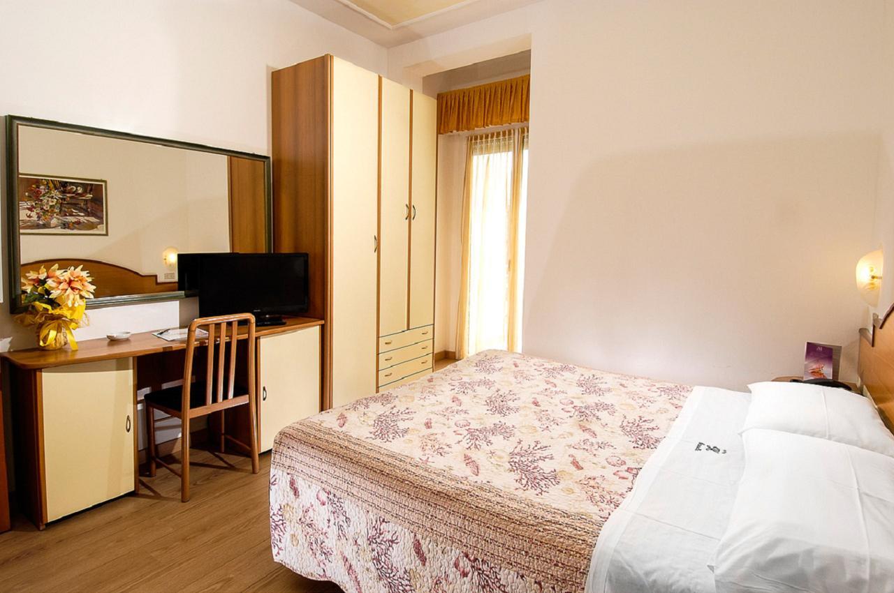Hotel Antonella & Mael غاتيو أ ماري المظهر الخارجي الصورة